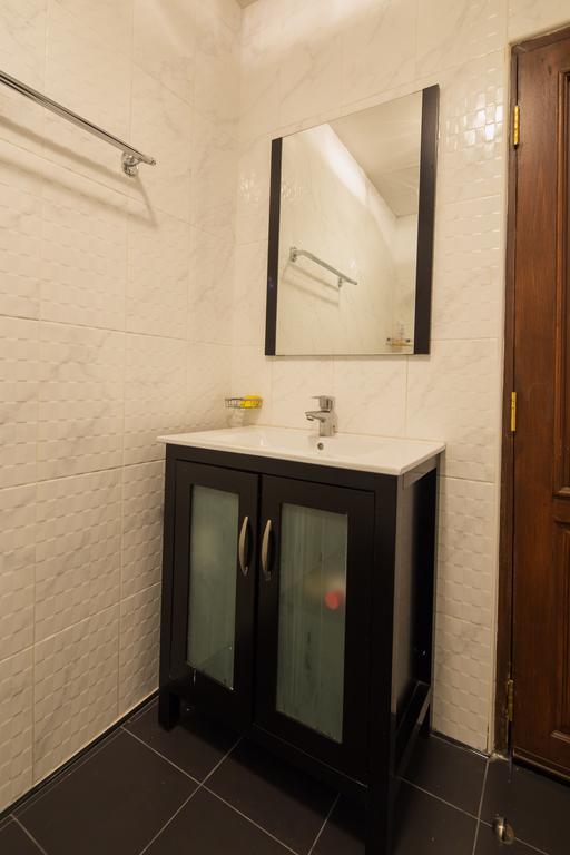 Luxury Town House In The Heart Of The Old City チエンマイ エクステリア 写真