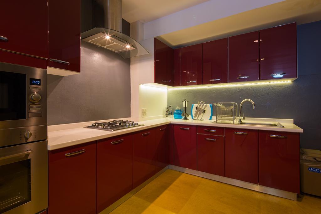Luxury Town House In The Heart Of The Old City チエンマイ エクステリア 写真