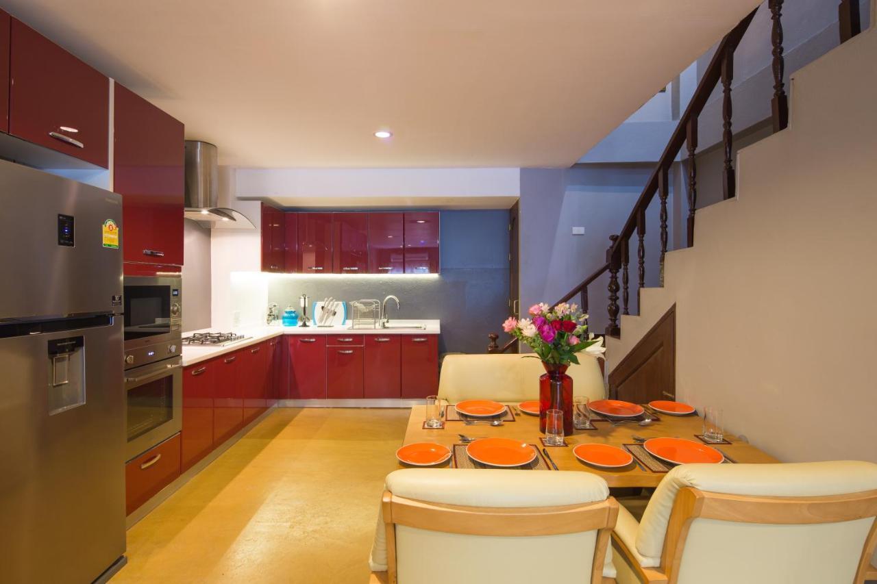Luxury Town House In The Heart Of The Old City チエンマイ エクステリア 写真